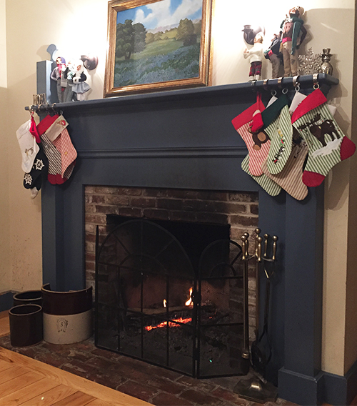 christmas-mantle