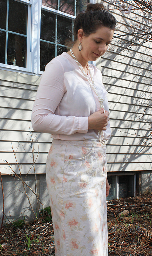 blush-blouse-floral-skirt-close-up