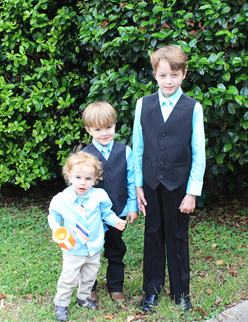 spring-wedding-little-boys